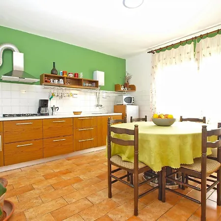 Fuer 6 Personen Ca 100 Qm In Fazana, Istrien Istrische Riviera Apartment *